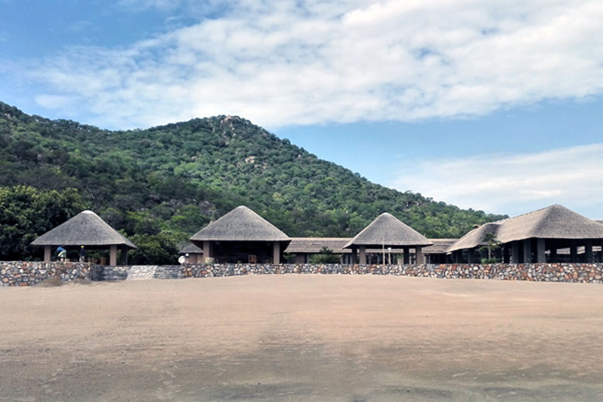 Kabumba Hotel lake of stars